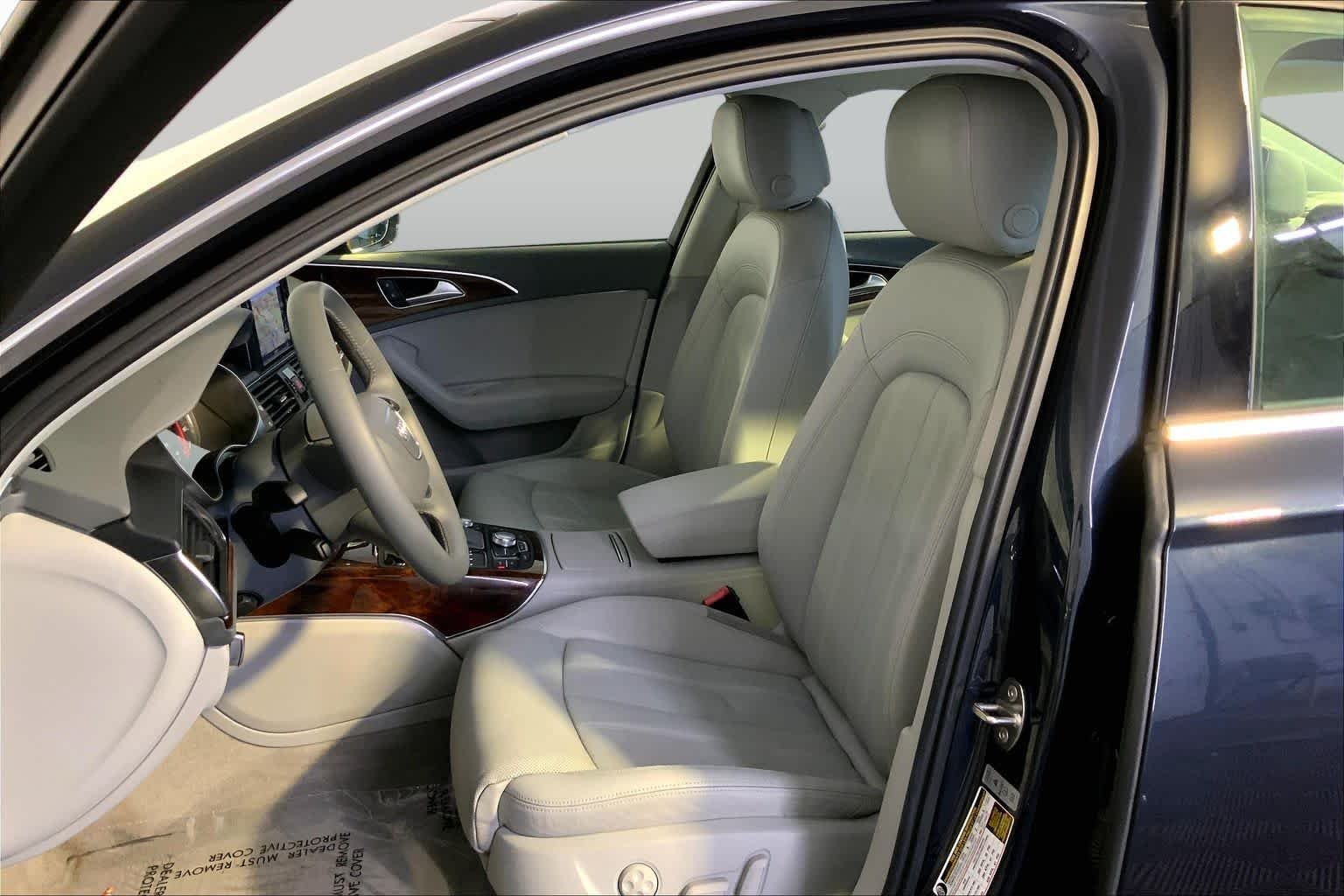 Used 2014 Moonlight Blue Metallic Audi 3.0T Prestige image 9