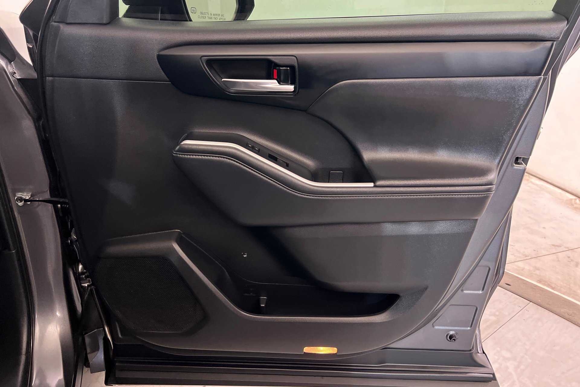 Used 2022 Gray Toyota XLE image 24