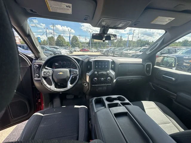 Used 2019 Red Chevrolet LT image 22