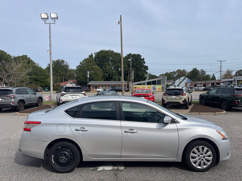 Used 2015 Silver Nissan SV image 3