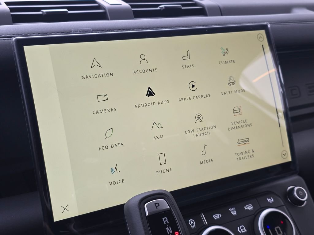 New 2026 Fuji White LAND ROVER X-Dynamic SE image 21