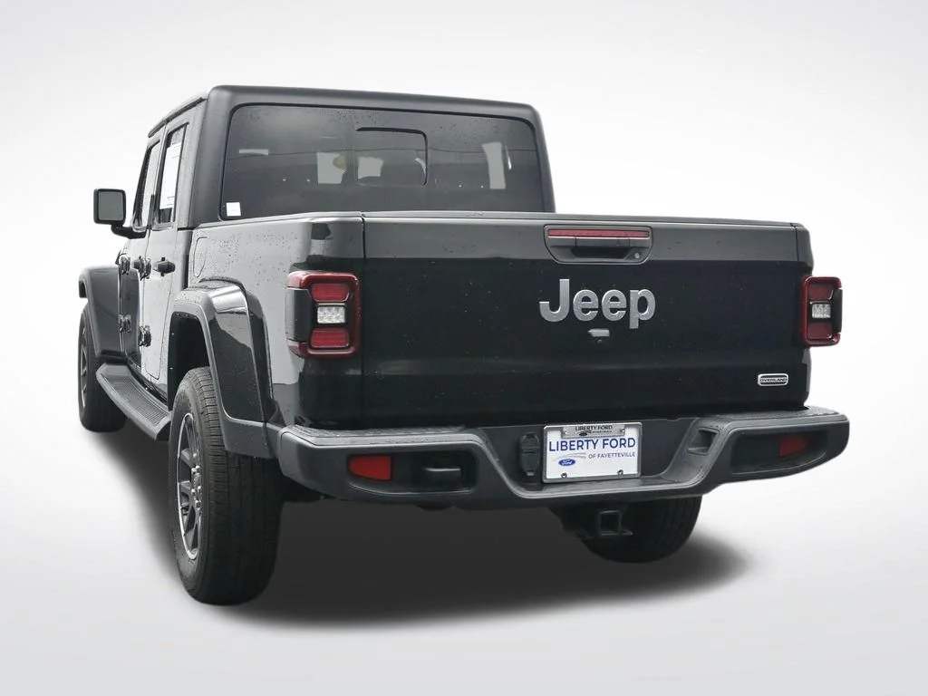 2023 Jeep Gladiator Overland - Photo 9