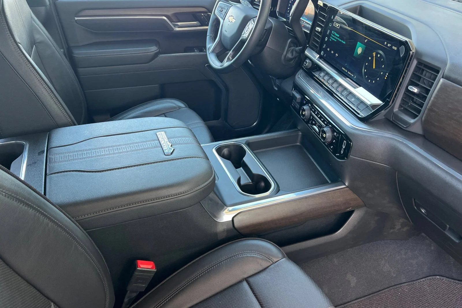 Used 2025 Summit White Chevrolet High Country image 15