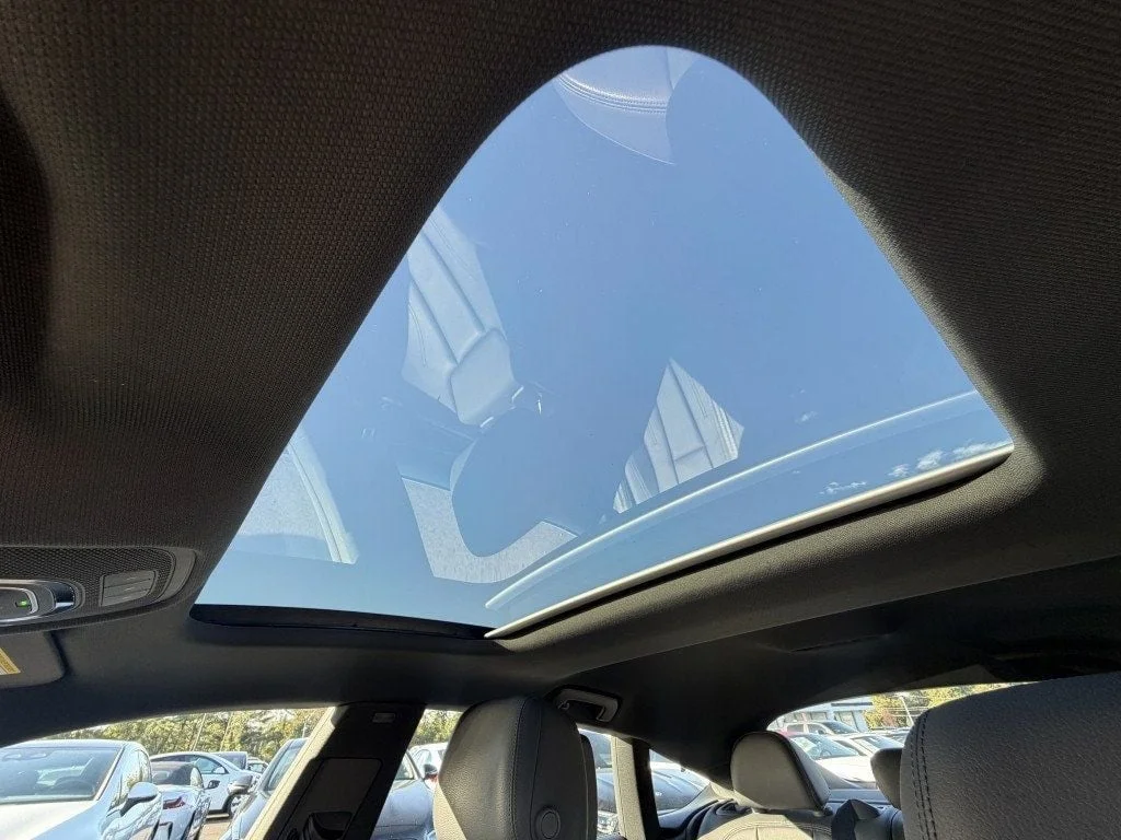 Used 2019 Navarra Blue Metallic Audi  image 33