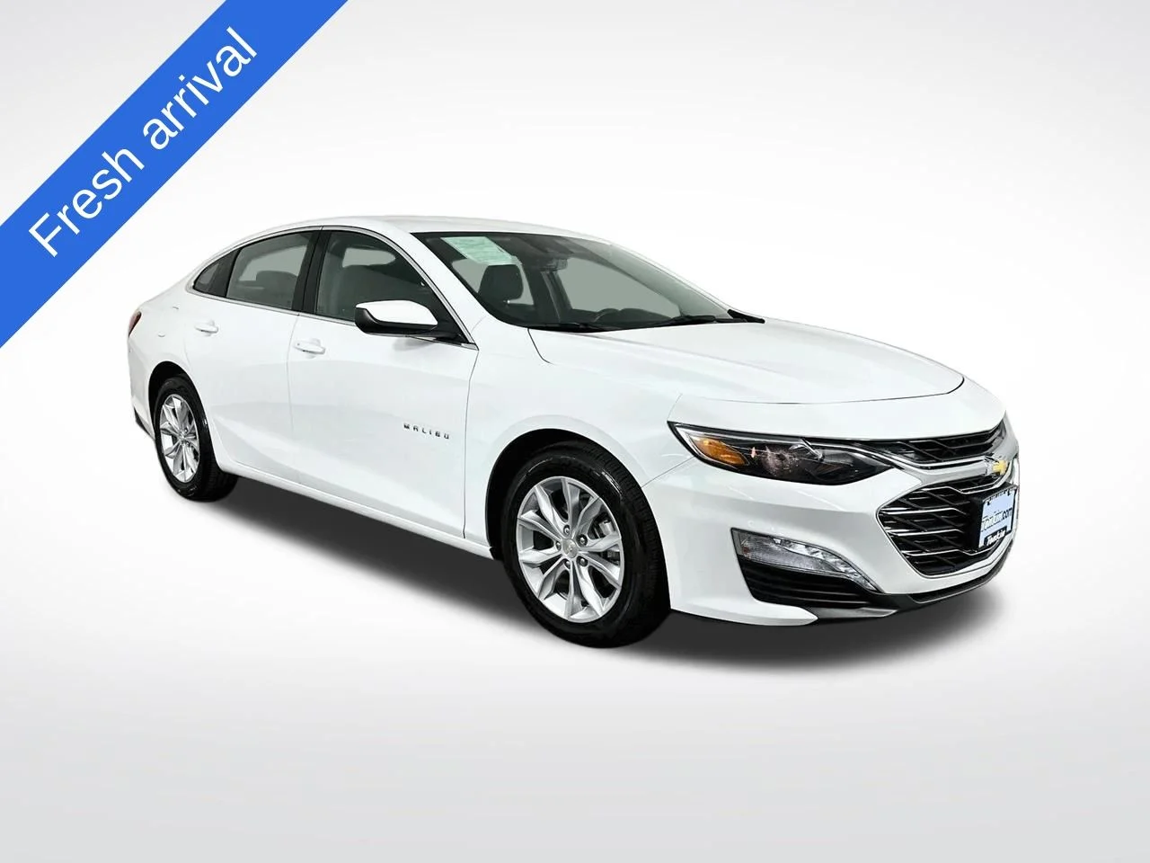Used 2023 Summit White Chevrolet LT image 1