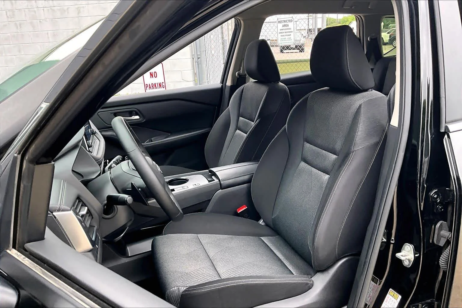 Used 2025 Super Black Nissan SV image 8