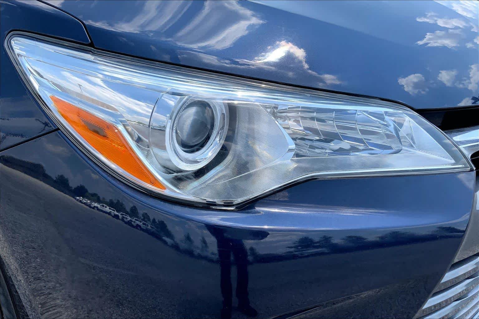 Used 2016 Parisian Night Pearl Toyota LE image 27