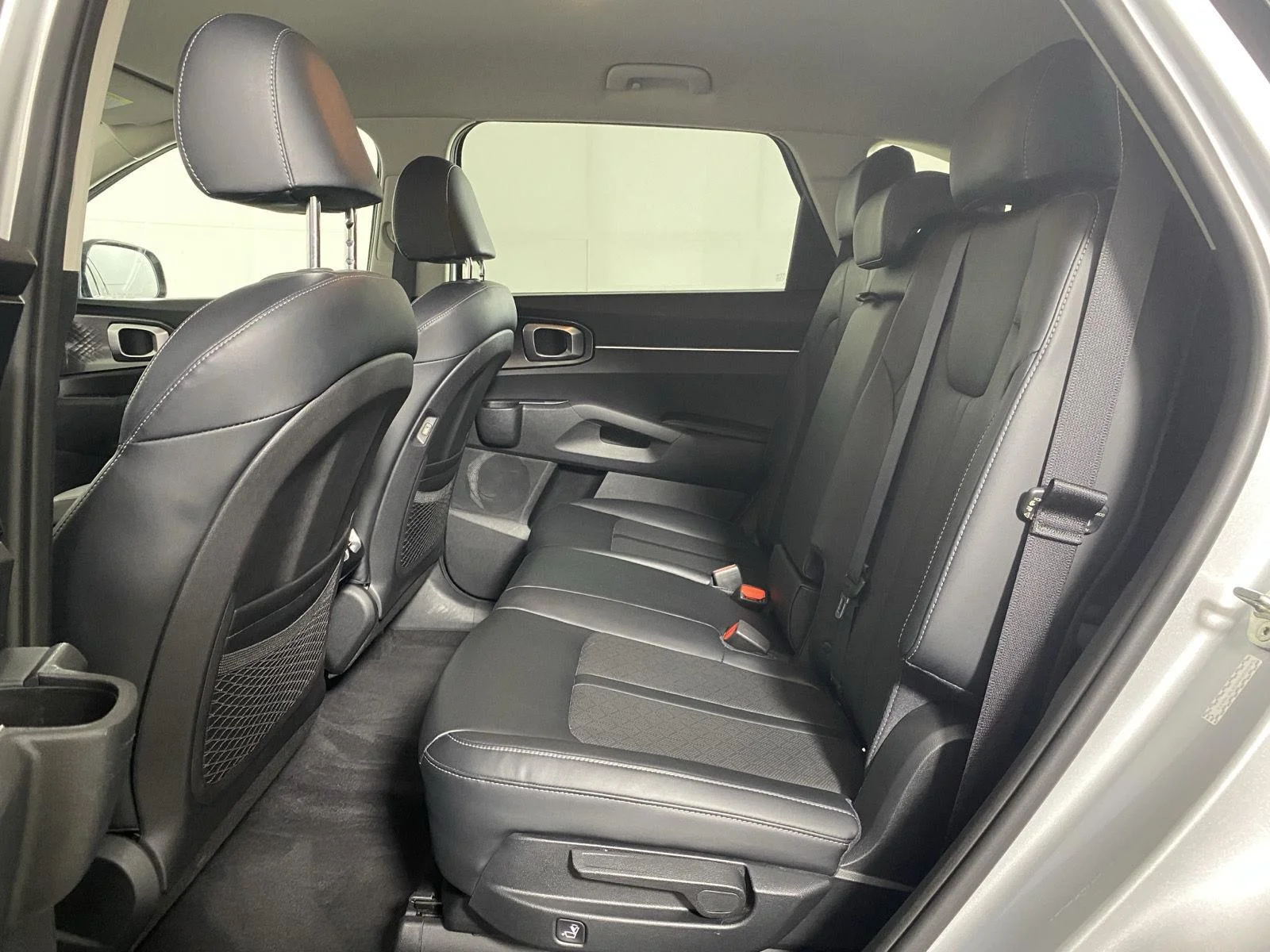 Used 2021 Sparkling Silver Kia S image 25