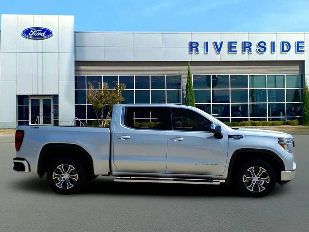 Used 2020 Quicksilver Metallic GMC SLE image 8