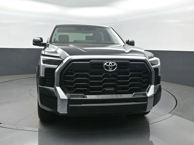 Used 2022 Black Toyota SR5 image 36