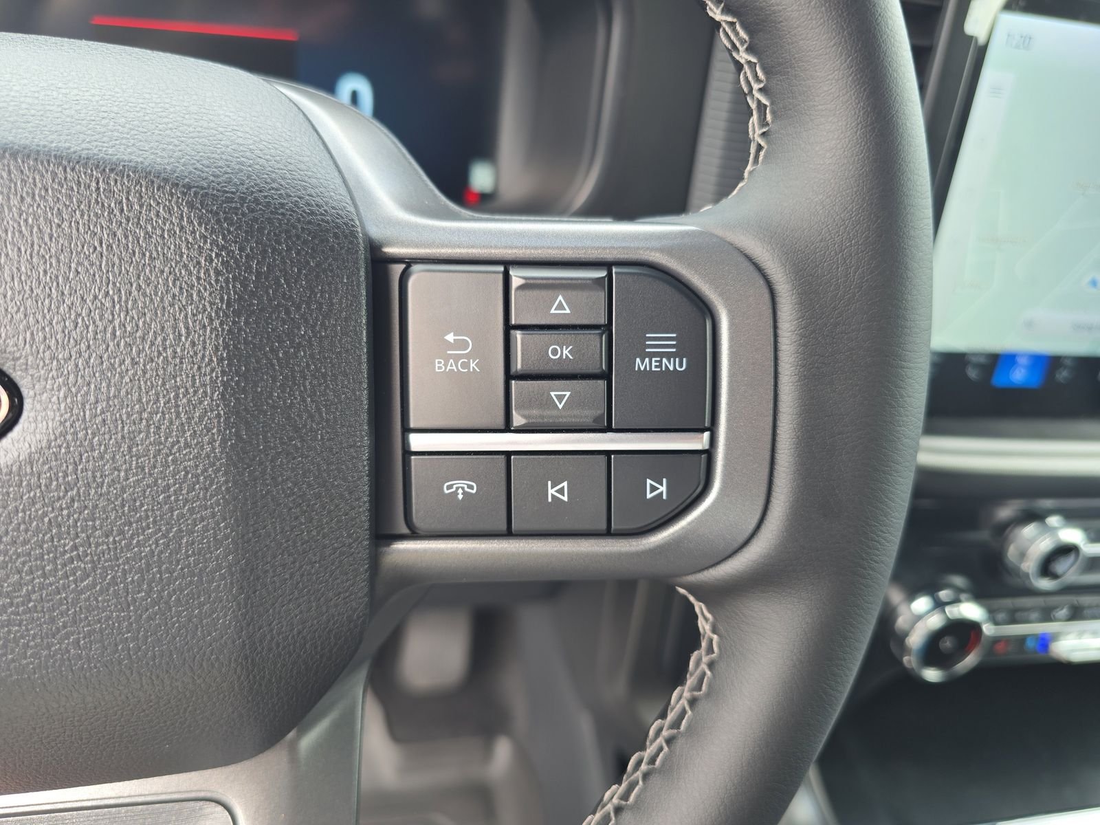 New 2025 Agate Black Metallic Ford Lariat image 23