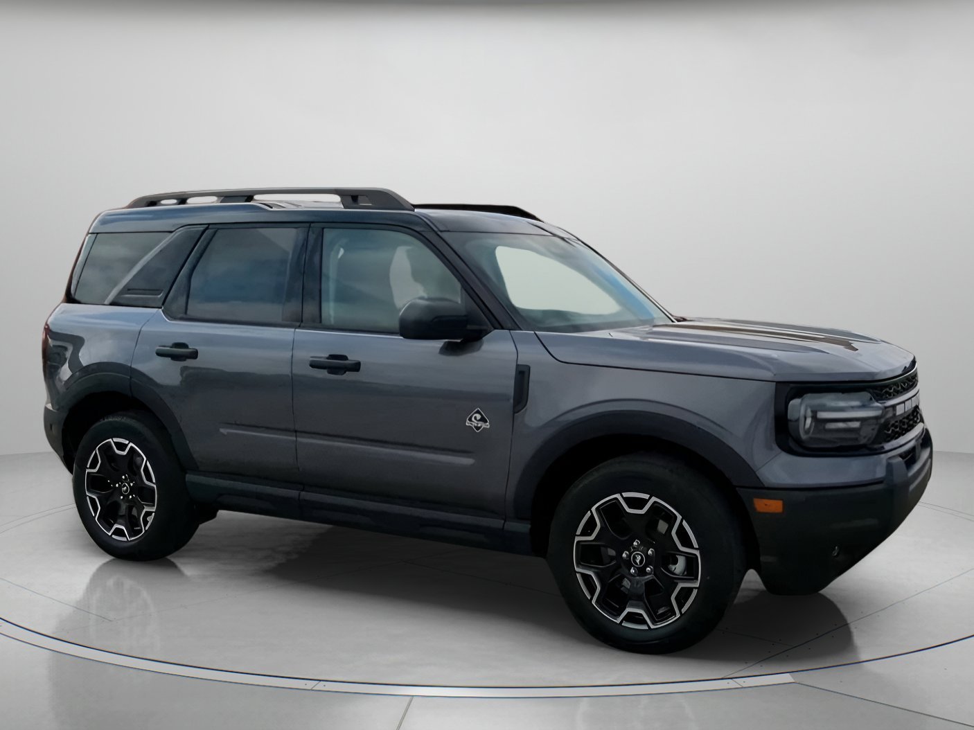 New 2026 Carbonized Gray Metallic Ford Outer Banks® image 32