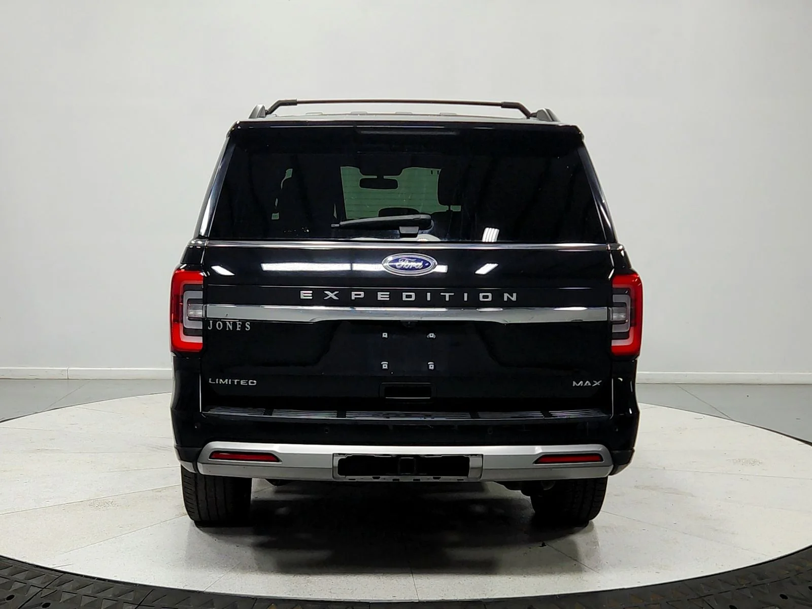 Used 2023 Black Ford Limited image 7