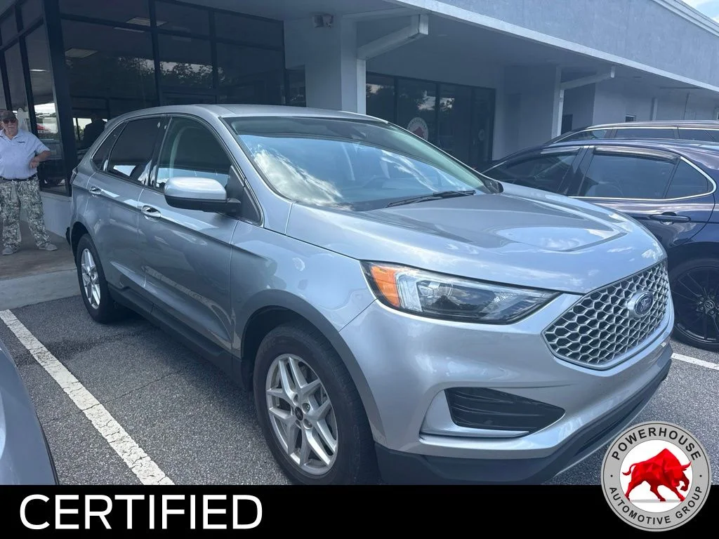 Used 2024 Silver Ford SEL image 33