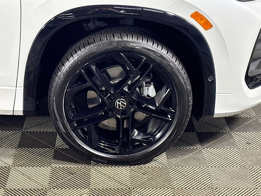 New 2026 Opal White w/Deep Black Roof Volkswagen 2.0T SE R-Line Black image 23