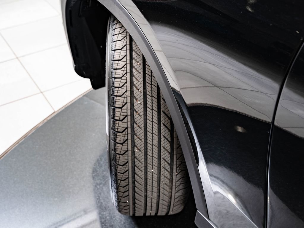 Certified Used 2025 Black Mercedes-Benz GLC 300 image 47