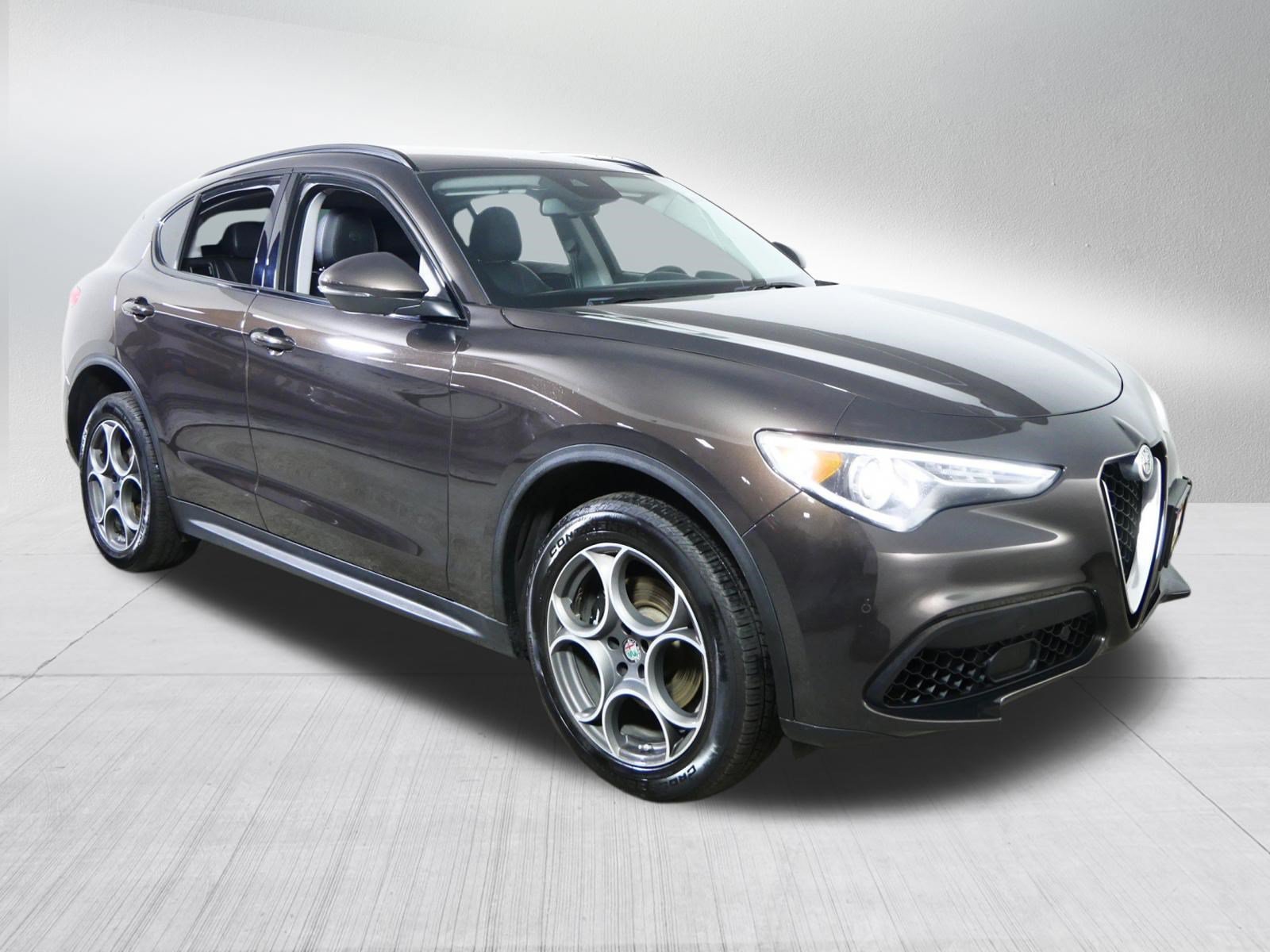 2018 Alfa Romeo Stelvio Sport