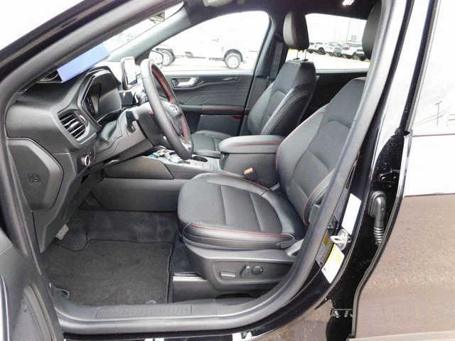 New 2026 Agate Black Metallic Ford ST-Line image 51