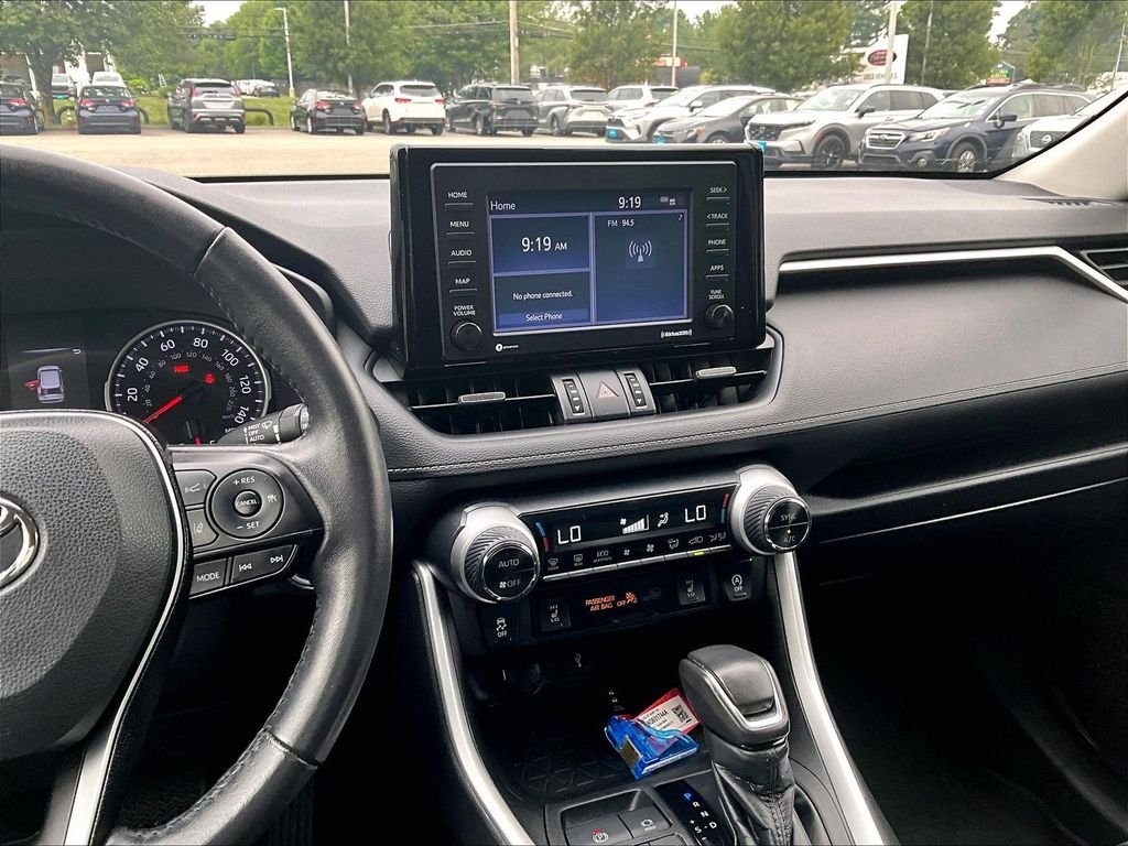 Used 2021 White Toyota XLE Premium image 18