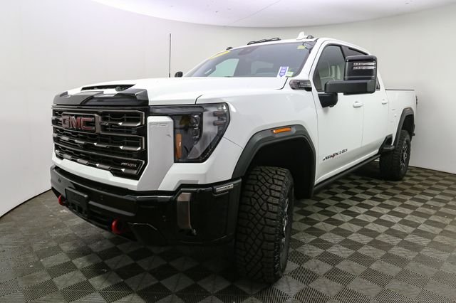 Used 2024 White GMC AT4X image 5