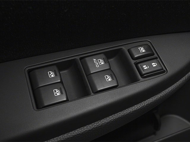 Used 2013 Ice Silver Metallic Subaru Limited image 22