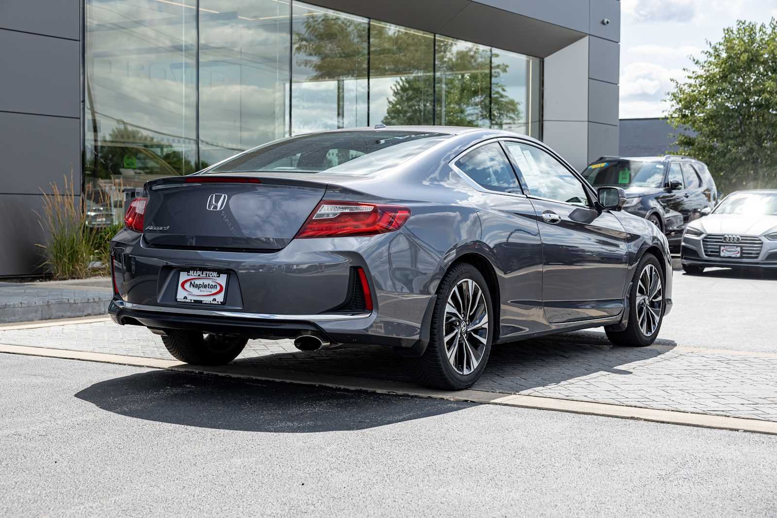 Used 2016 Modern Steel Metallic Honda EX image 7