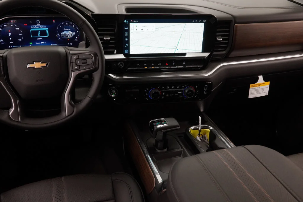 New 2026 Polar White Tricoat Chevrolet High Country image 14