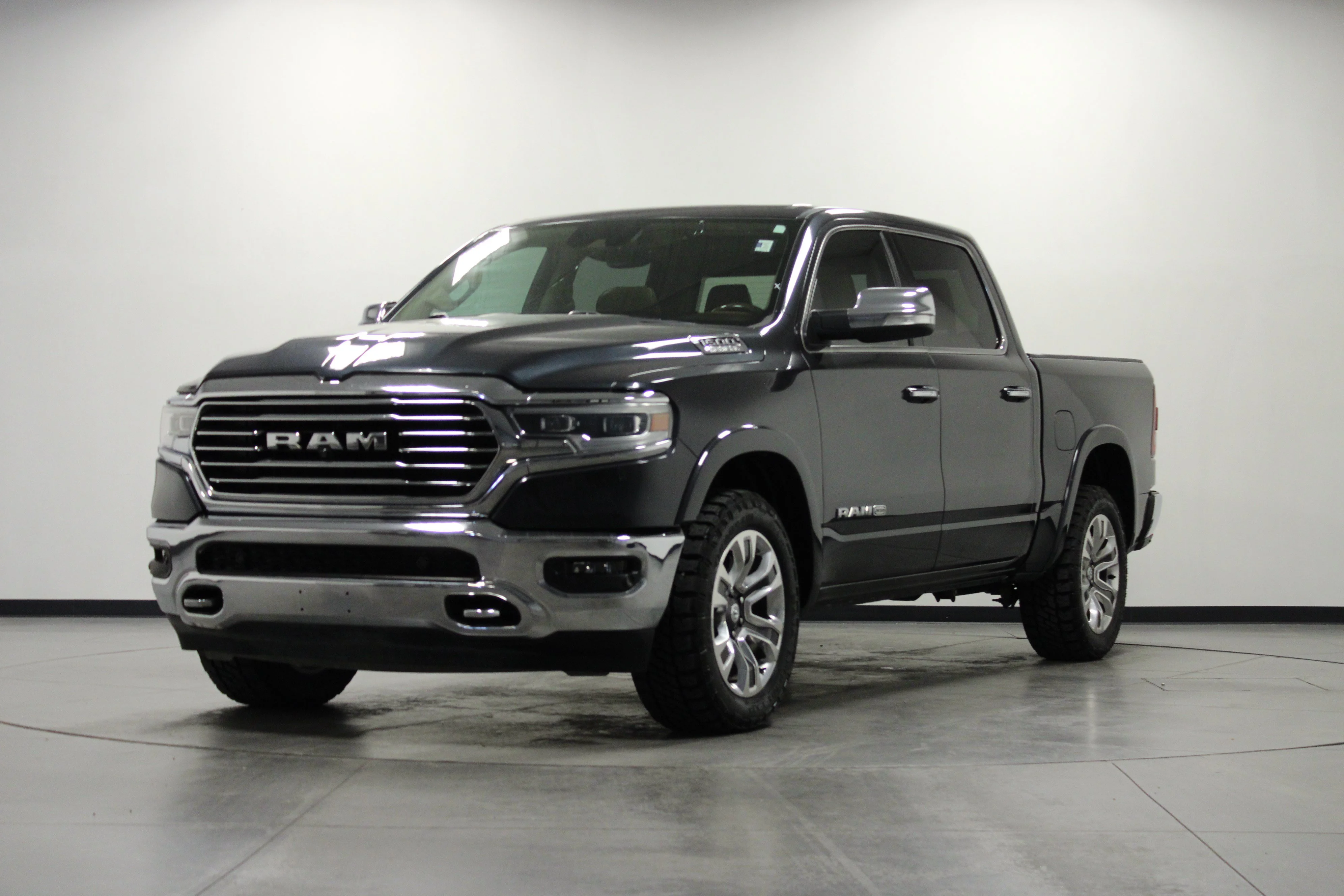 Used 2019 Maximum Steel Metallic Clearcoat Ram Laramie Longhorn image 8