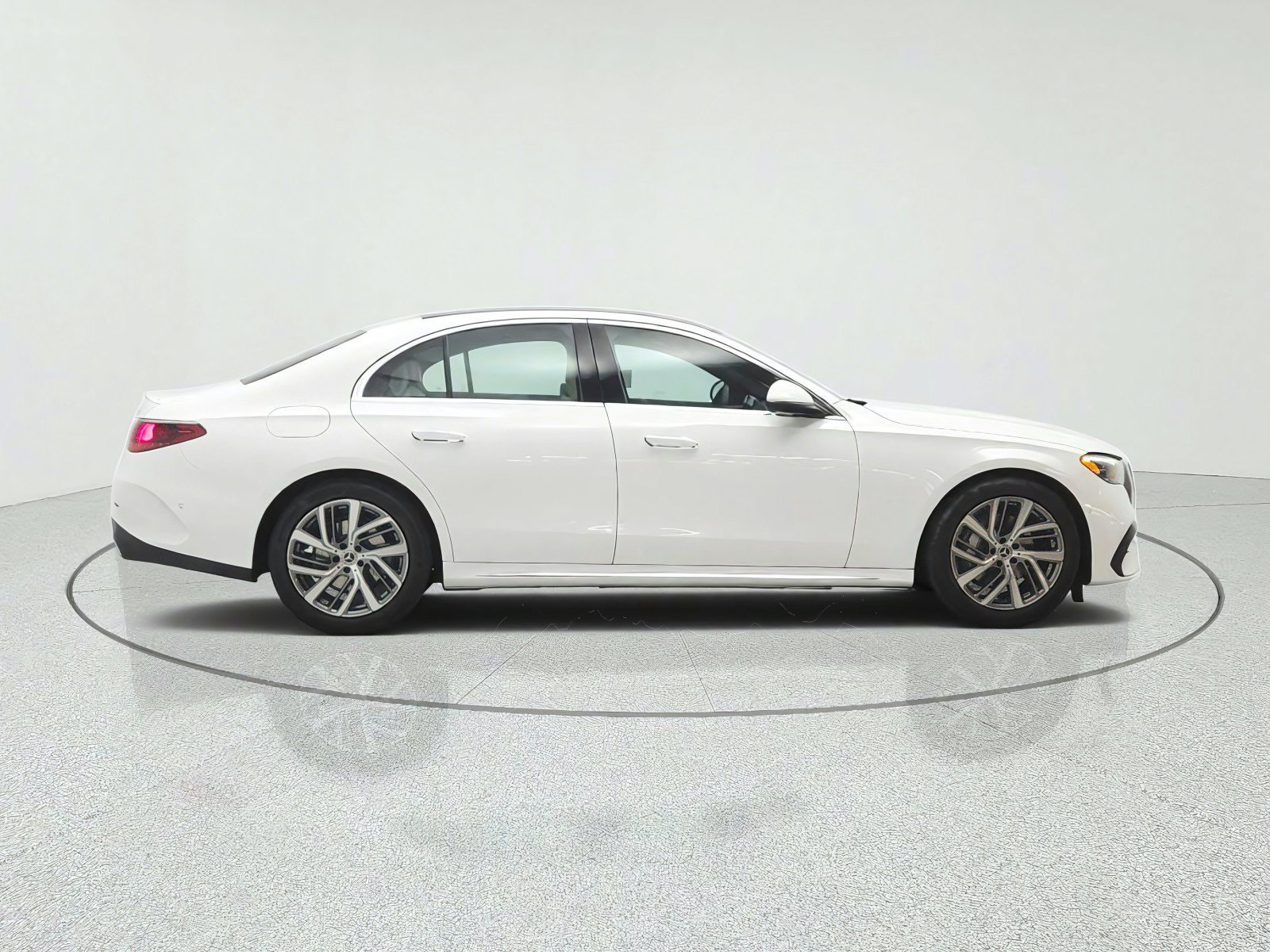 New 2027 Polar White Mercedes-Benz E 350 RWD Sedan image 25