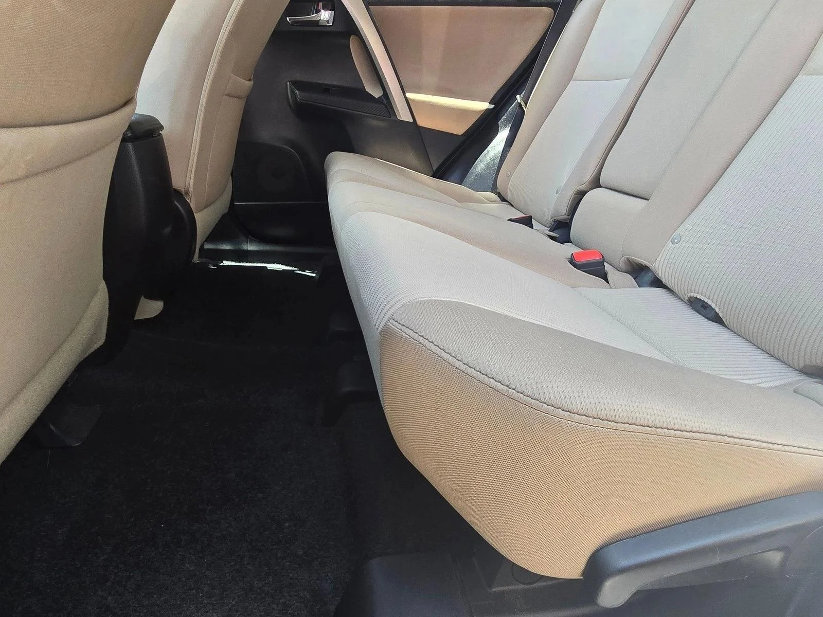Used 2015 Pyrite Mica Toyota XLE image 18