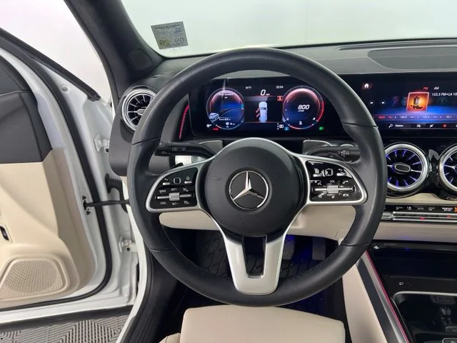 Used 2022 White Mercedes-Benz GLB 250 image 39