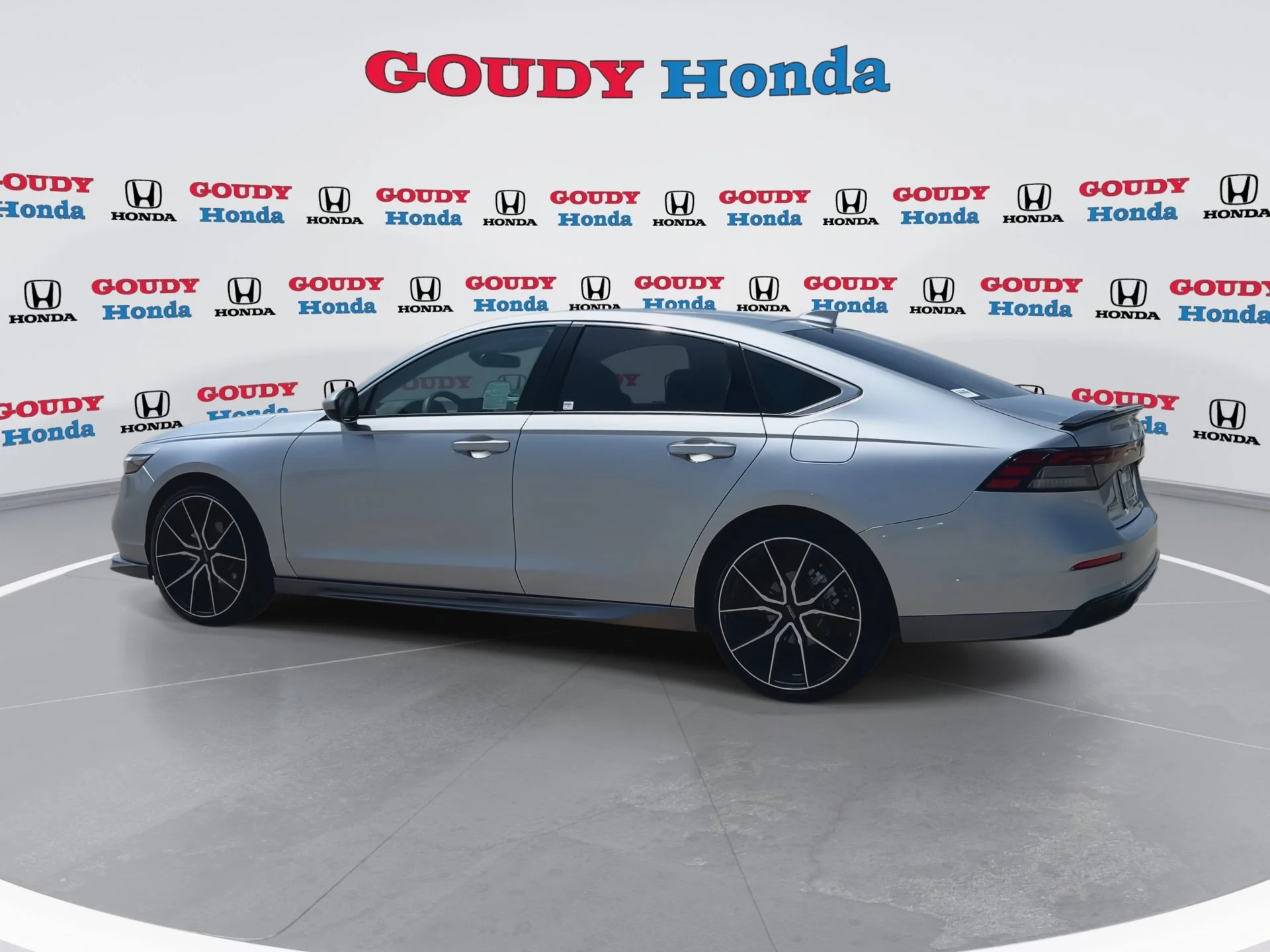 Used 2023 Lunar Silver Metallic Honda EX image 6