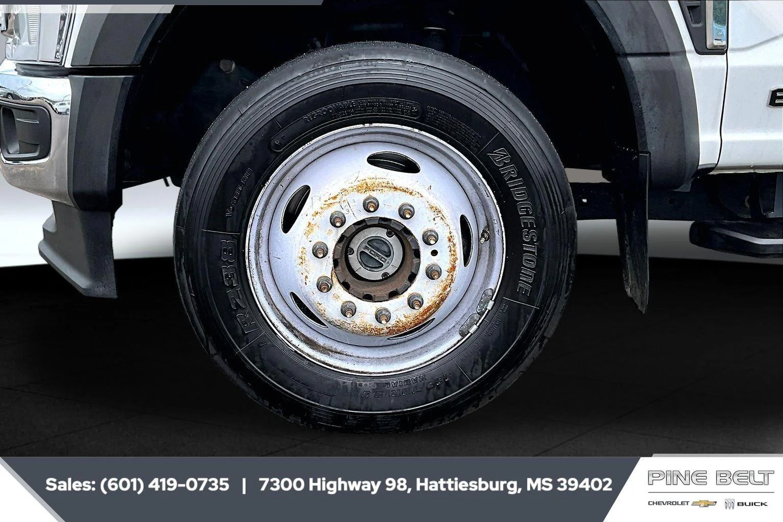 Used 2023 White Ford XL image 8