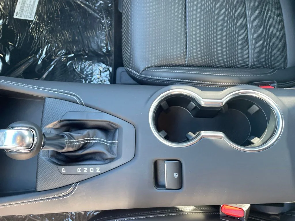 New 2026 VAPOR BLUE Ford GT Premium image 15
