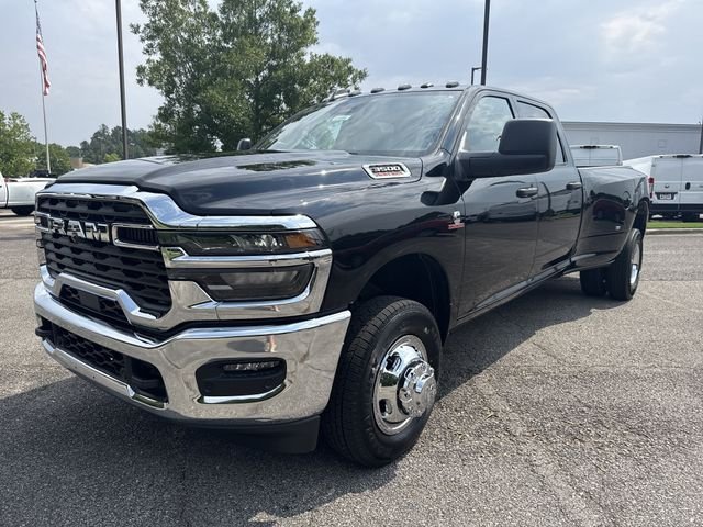 New 2026 Black RAM Tradesman image 3