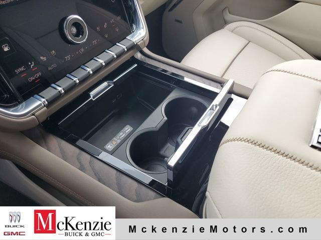 2026 GMC Yukon XL Denali - Photo 18