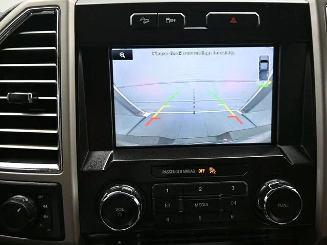 Used 2015 White Ford Lariat image 20