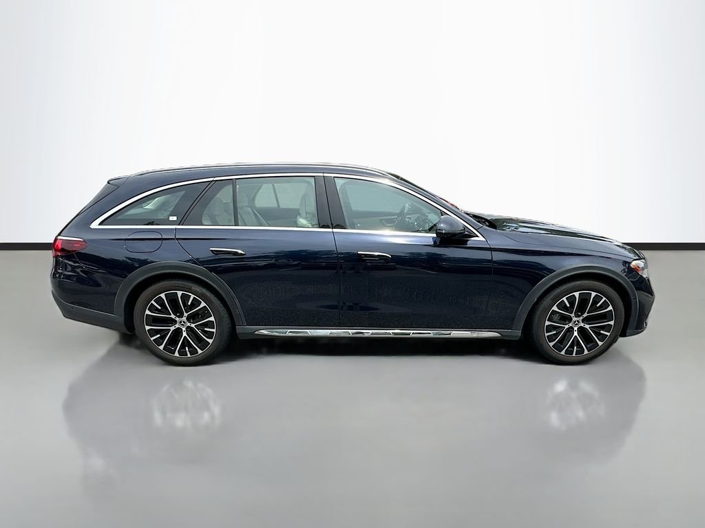 Certified Used 2025  Mercedes-Benz E 450 image 4