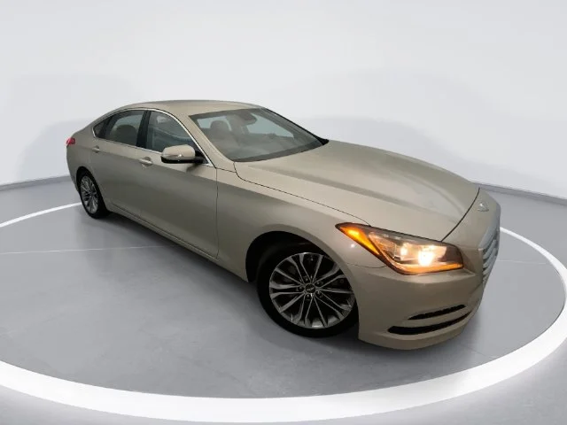 Used 2015 Beige Hyundai 3.8 image 1