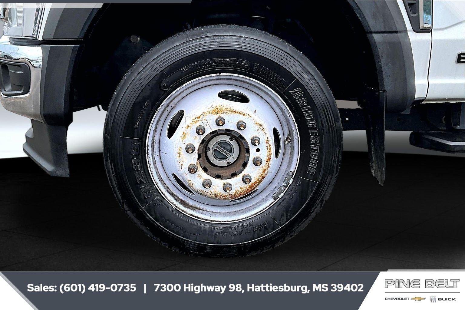 Used 2023 White Ford XL image 8
