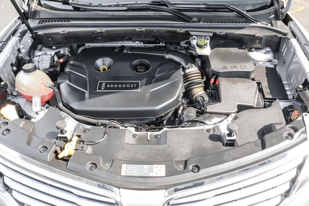 Used 2017 Silver Lincoln Reserve image 42
