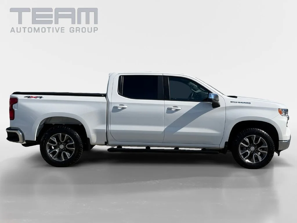 Used 2024 Summit White Chevrolet LT (2FL) image 7
