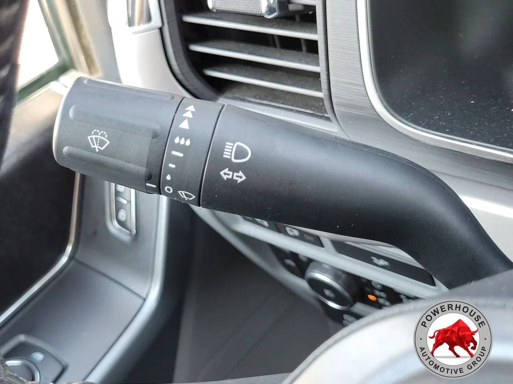 Used 2022 Black Ford XLT image 29