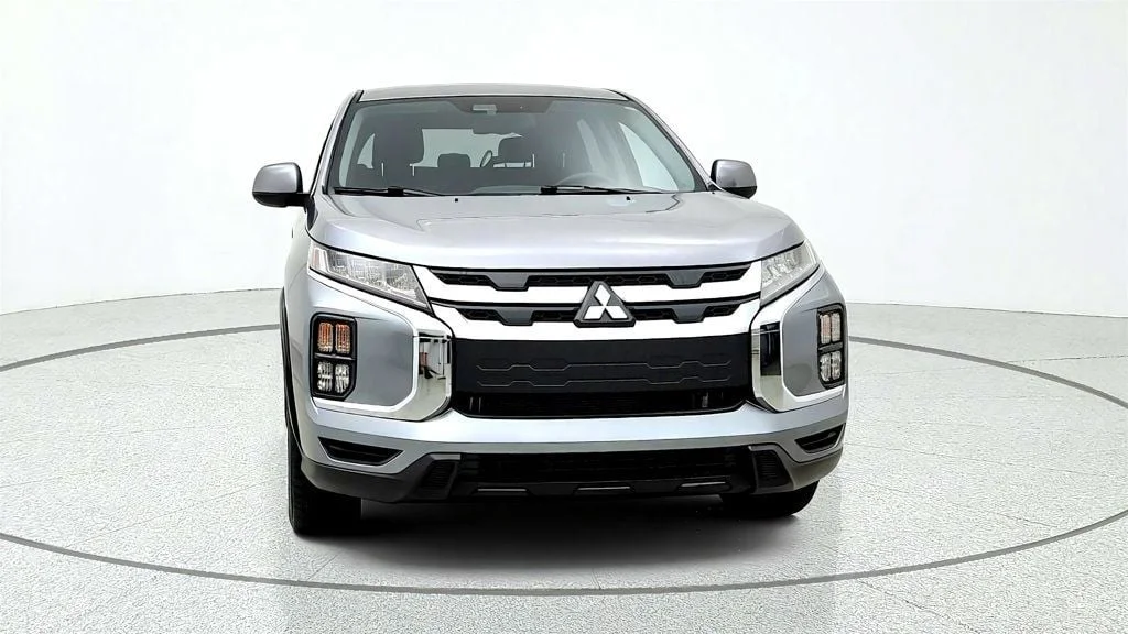Used 2024 Mercury Gray Metallic Mitsubishi ES 2.0 AWC image 2