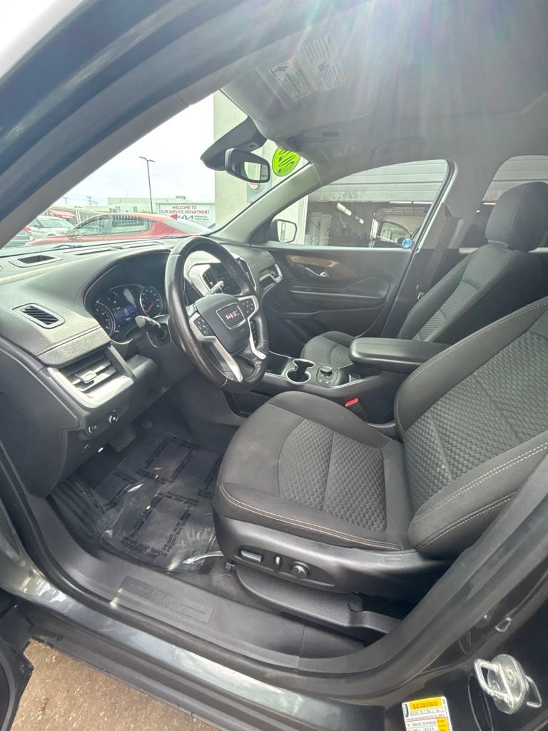Used 2020 GRAPHITE GRAY METALLIC GMC SLE image 18