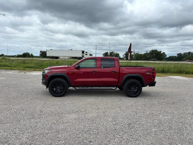 2026 Chevrolet Colorado Trail Boss - Photo 2