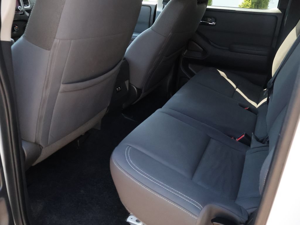 2022 Nissan Frontier SV - Photo 19