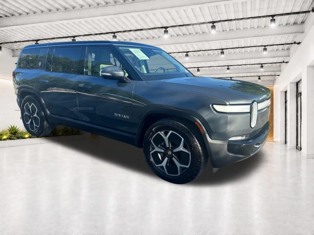 2024 Rivian R1S Adventure Dual-Motor Large Pack's photo