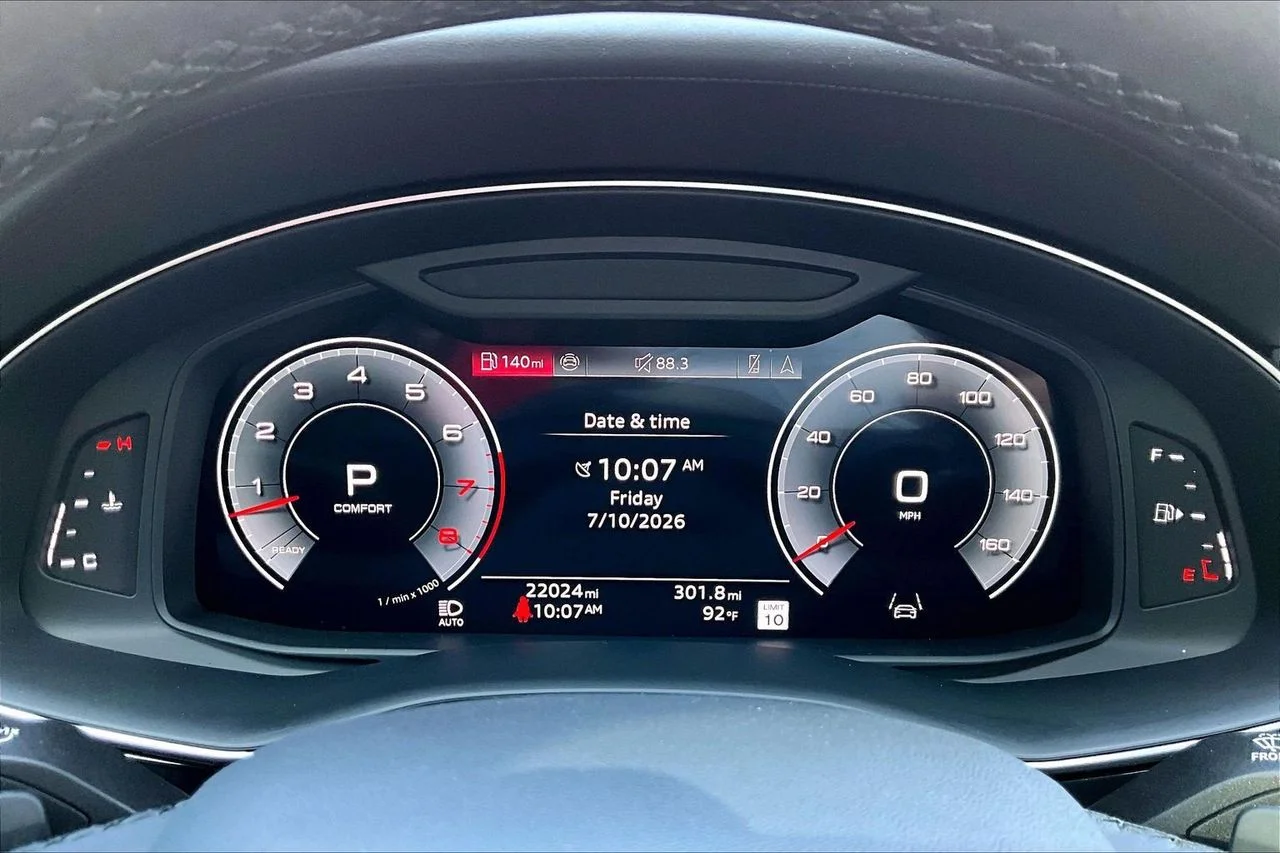 Certified Used 2024  Audi 55 Prestige image 9