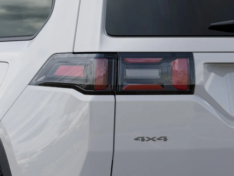 New 2026 Bright White Clear-Coat Exterior Paint Jeep Laredo image 9